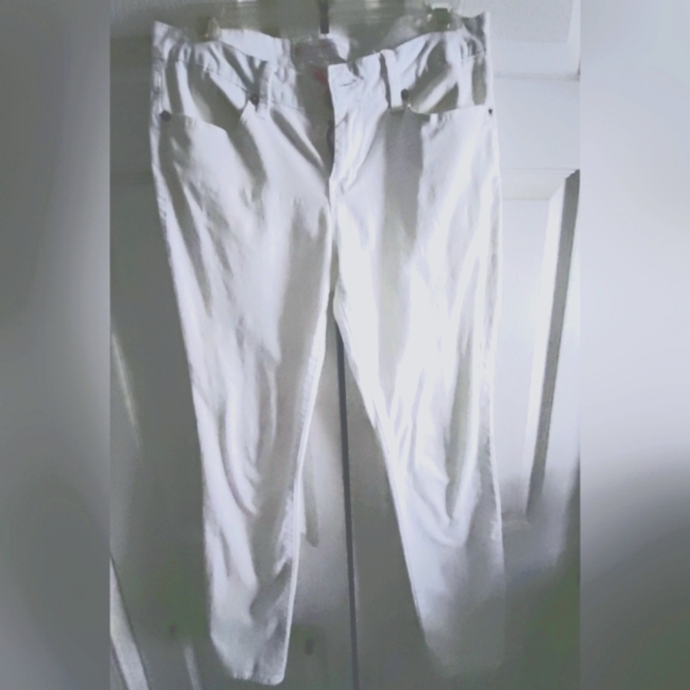 No Boundaries White Jeans SOFT